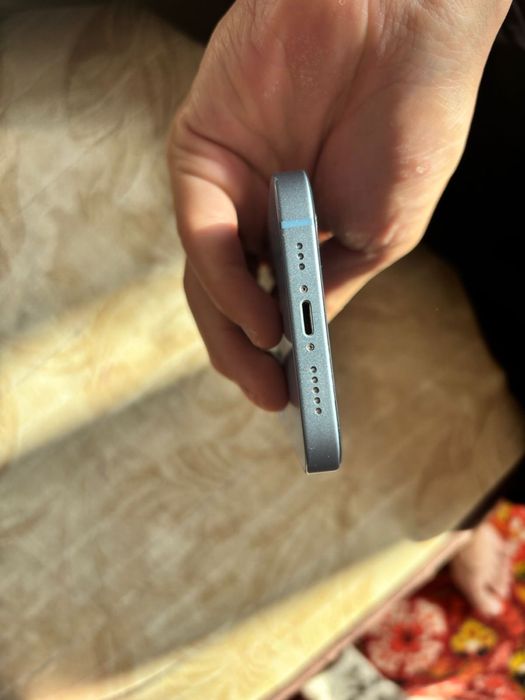 продам Айфон 14 гб128