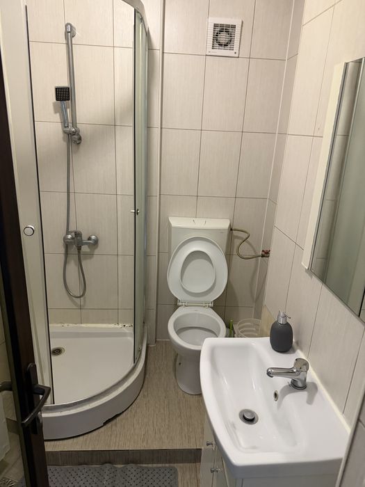 Inchiriez garsoniera in Ploiesti centru