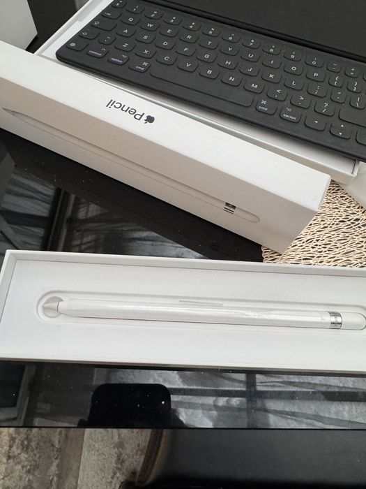 Apple pencil 1 нов