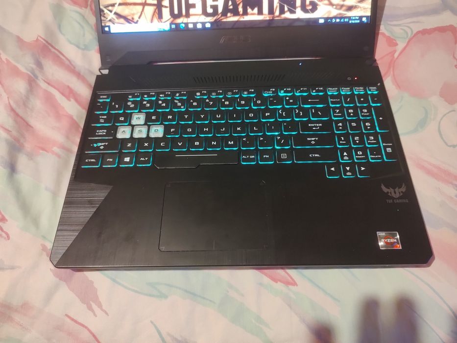 Vând laptop gaming Asus fuf ryzen 7, gtx 1660 6gb
