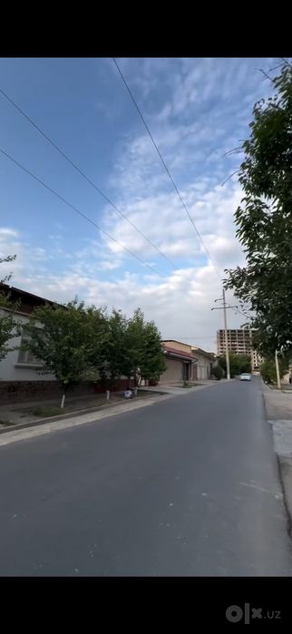 Uy sotiladi yer narxida