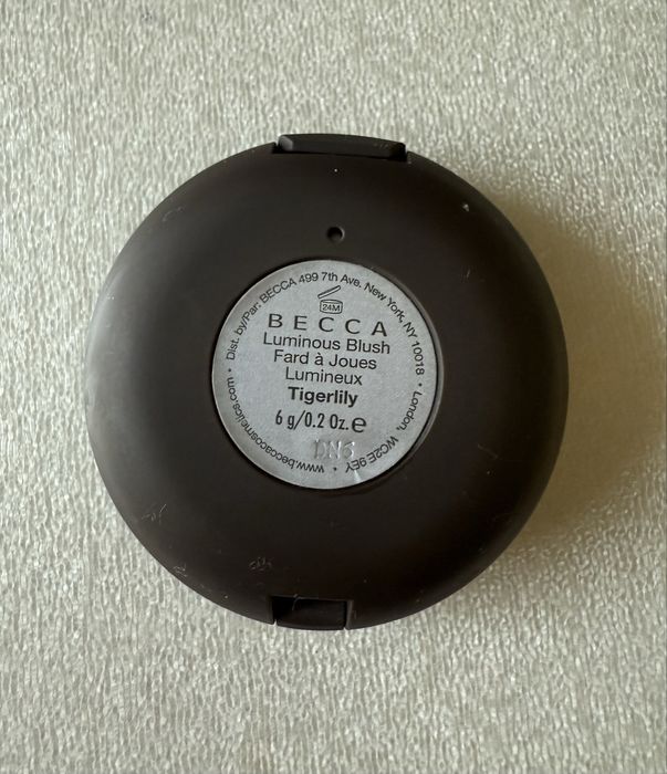 Румяна Becca Tigerlily