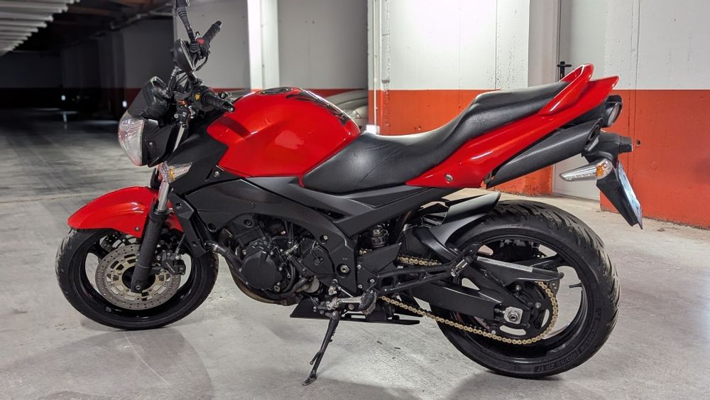 Suzuki GSR 600 - cat. A