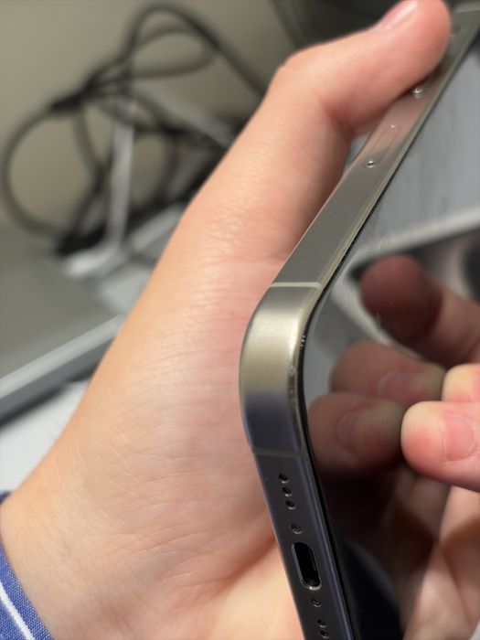 Iphone 15 pro titanium