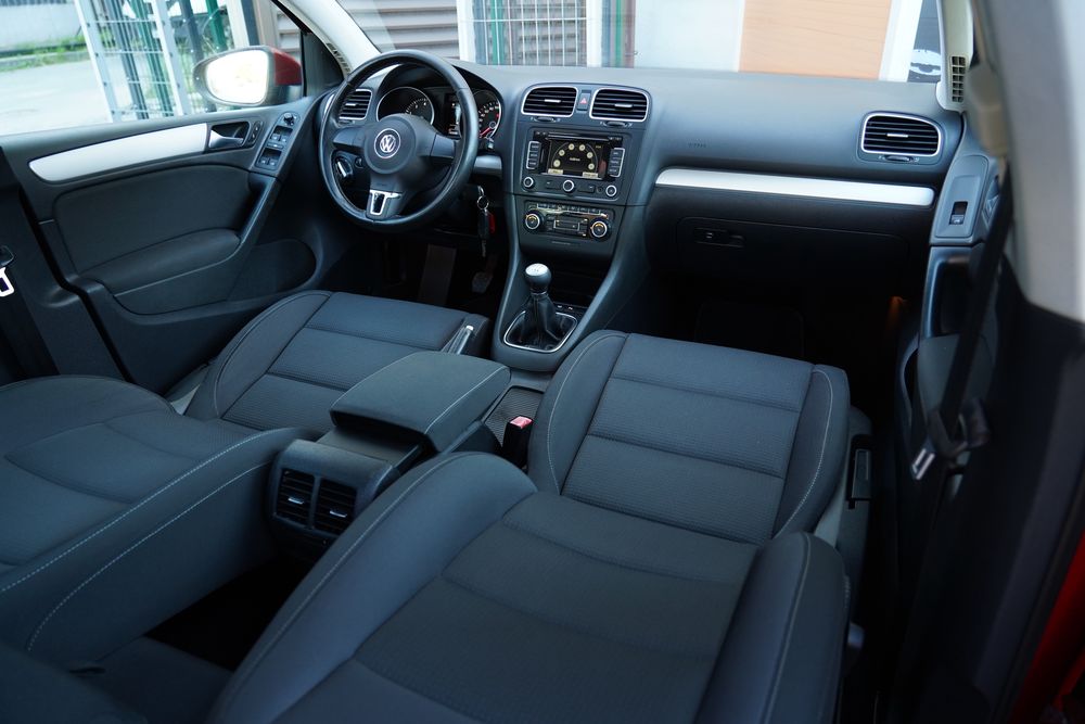 VOLKSWAGEN Golf 2012 — imagine 5