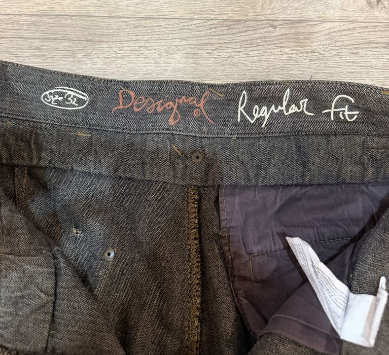 Blugi Desigual.