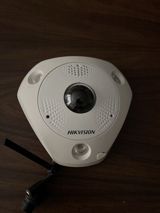 Професионална камера от много висок клас hikvision ds 2cd63c2f iv