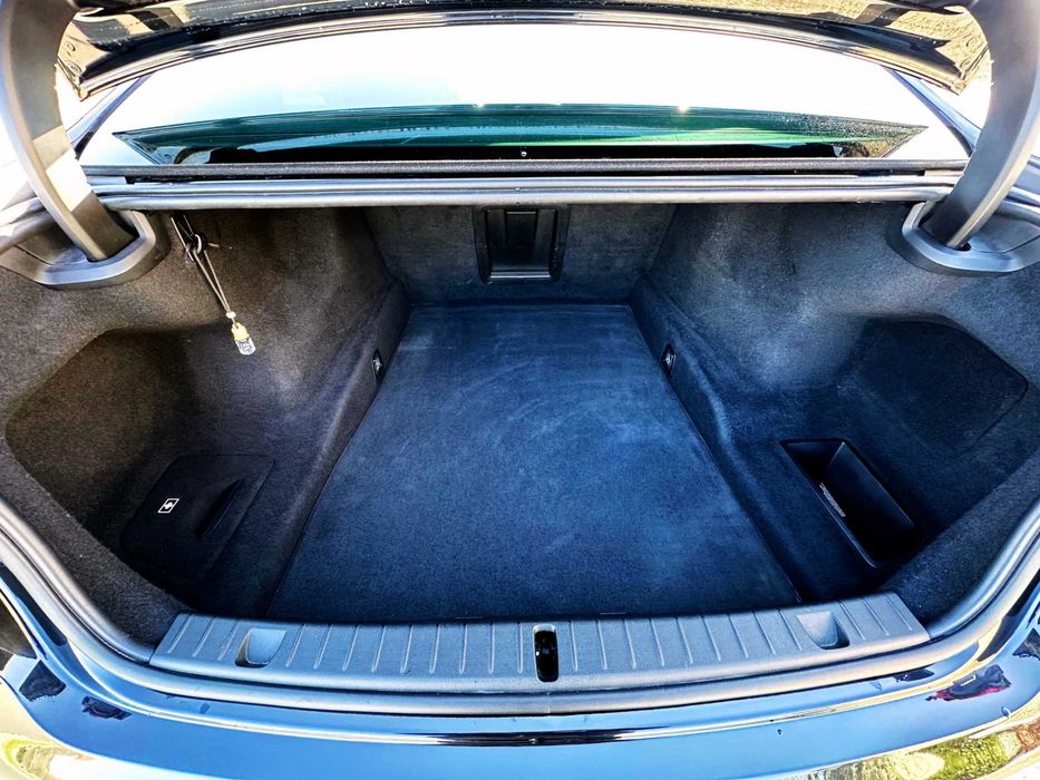 BMW Seria 7 730D G11 XDrive - Impecabil! Full Black