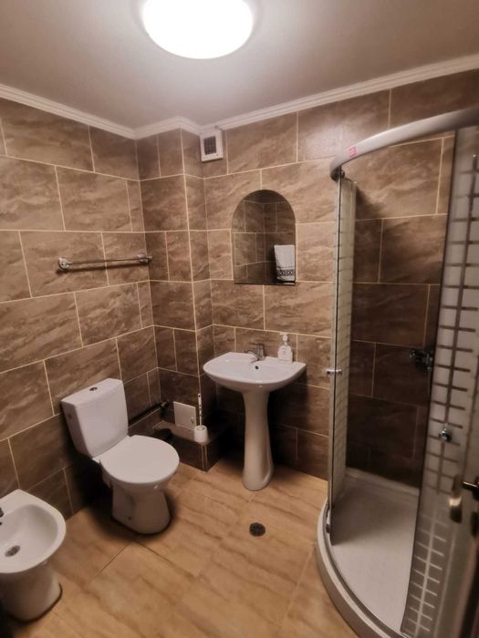 Apartament 4 camere zonă centrală, loc de parcare,  locație excelentă