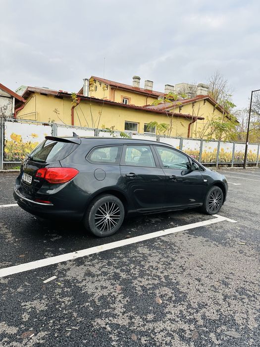 Vand opel astra J 1,6 ecotec 2015 pret fix 4750€