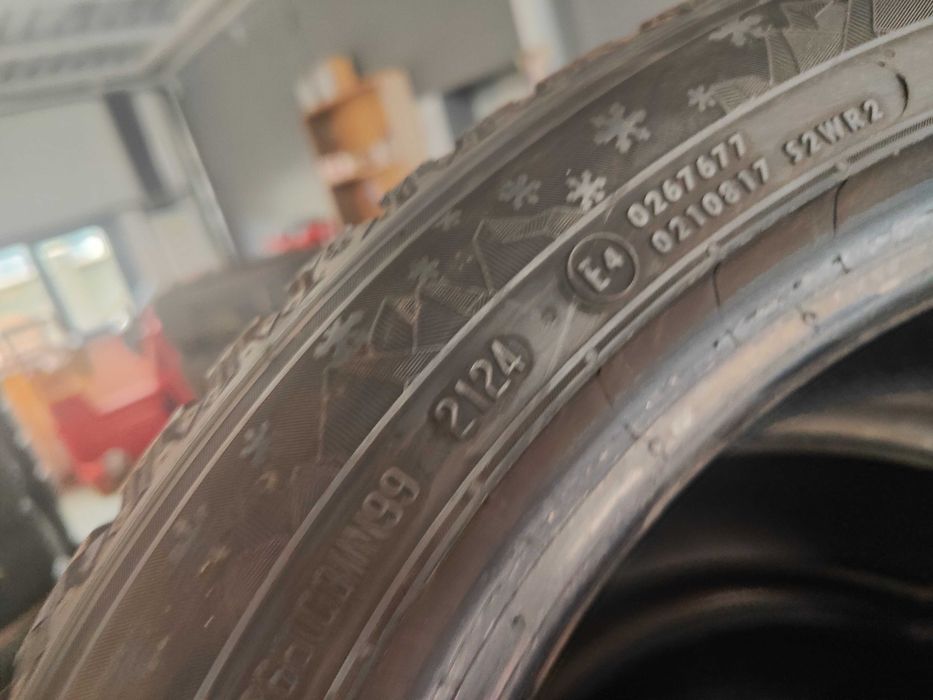2бр.зимни гуми 205/50/17 Semperit