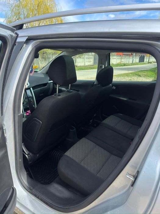 Vand Peugeot 207 sw,2011