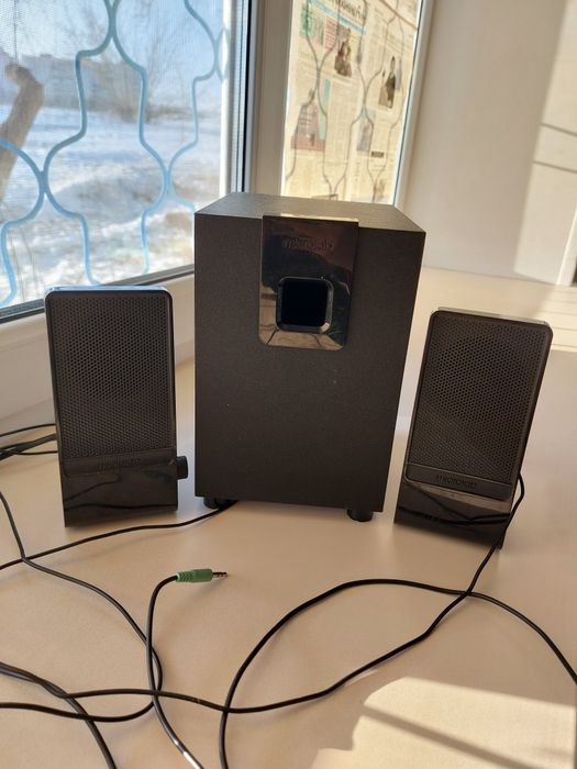 Продам колонки microlab