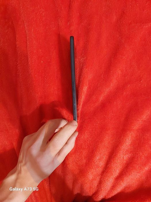 Продам телефон Vivo v23e