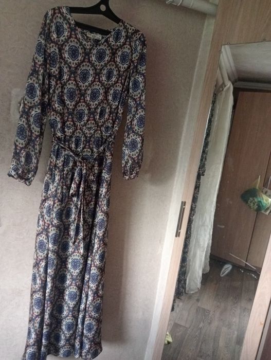 Продам или обменяю на размер 44 платье в пол в отличном состоянии