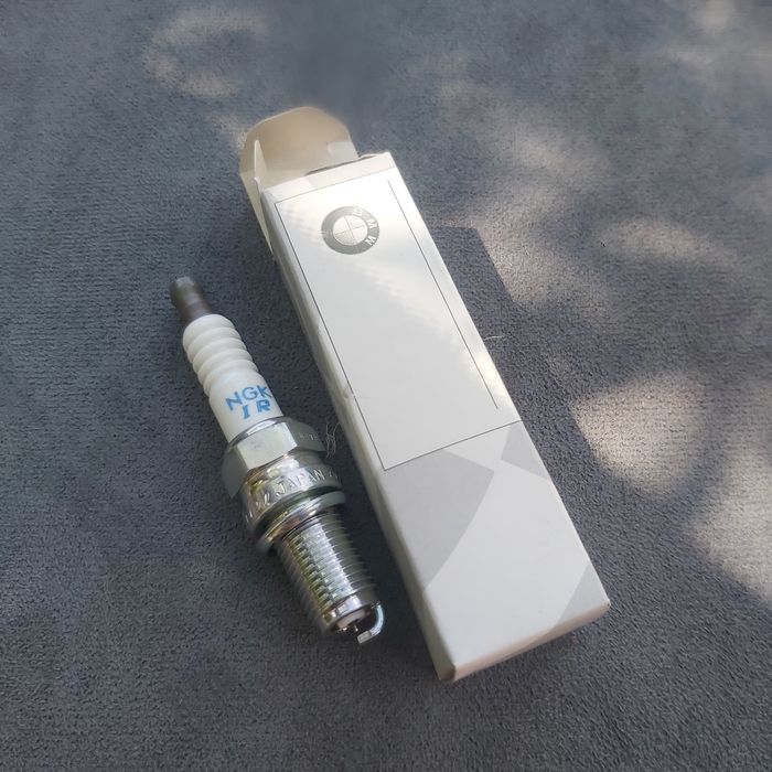 Продам свечи на БМВ