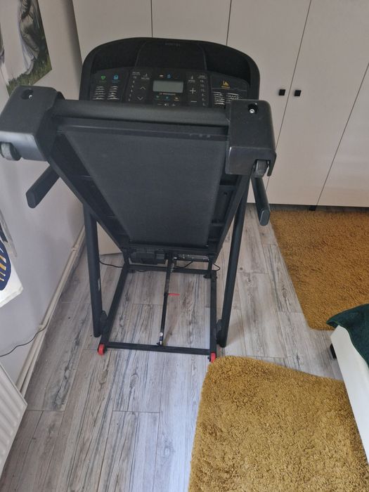 Banda alergare Domyos T540C  cu inclinare 20 de trepte/150 trepte viteza pana la 16km/h