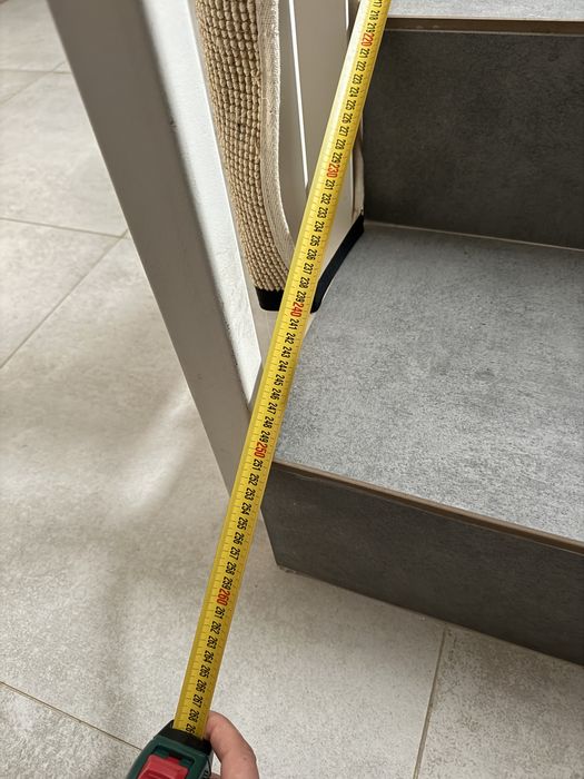 Balustrada mana curenta otel lemn