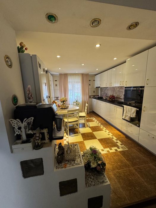 Apartament 3 camere 2 locuri de parcare boxa mare
