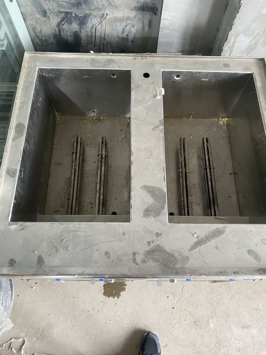 Паставарка настольная с ножками