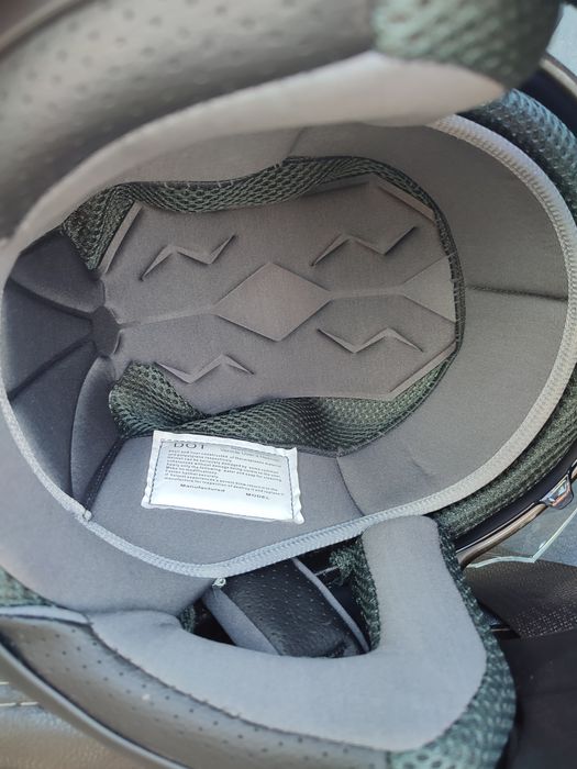 Каска для мопеда или мото