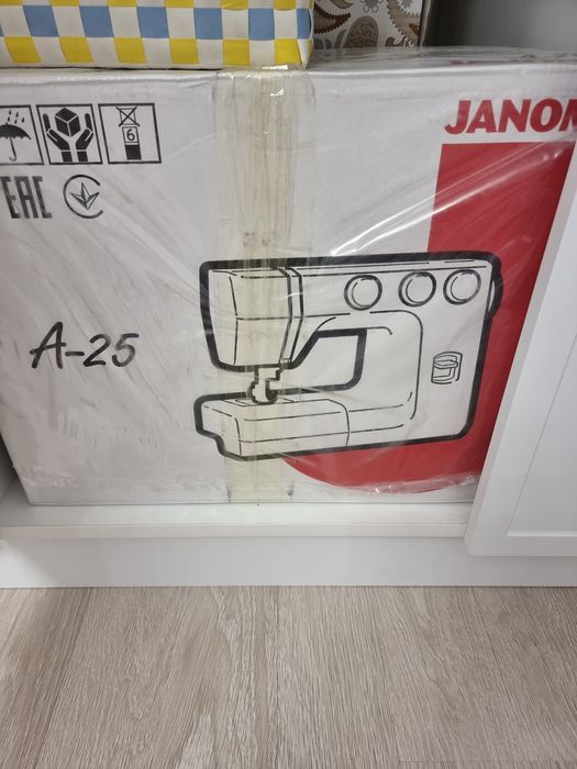 Швейная машинка новая