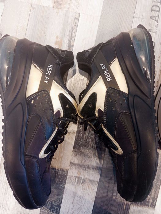 Pepe jeans и Replay - два чифта обувки