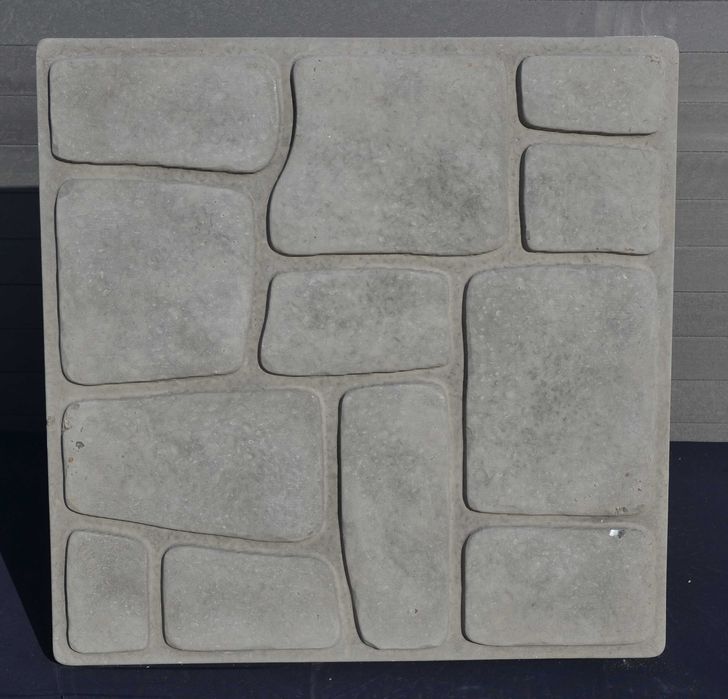 Pavaje gradina,dale si capace  gard.