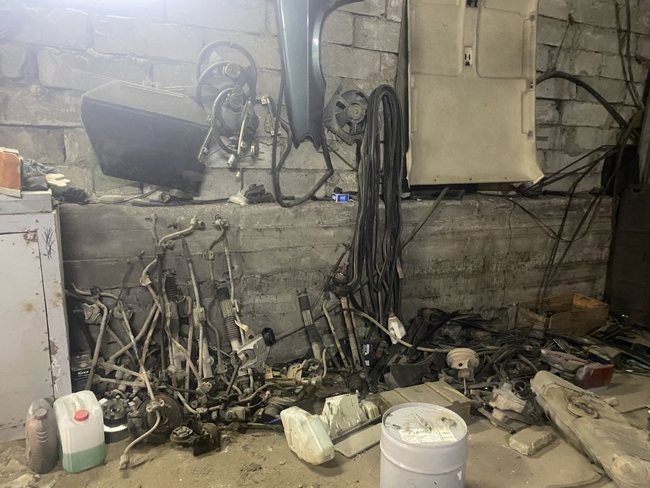 Продам запчасти 14,15 ваз 99 10