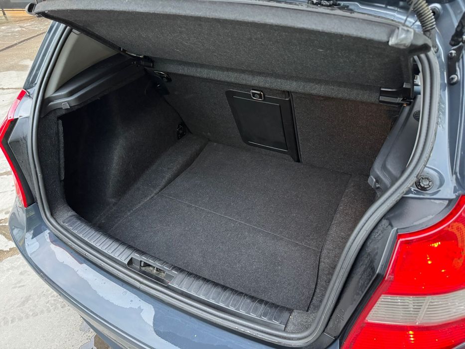 Продавам BMW 120i
