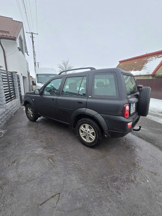 Land rover freelender 1