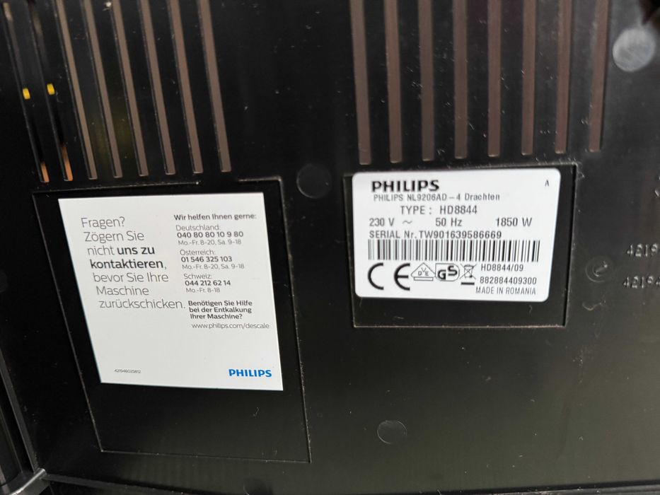Кафеавтомат Philips HD8844/09, 1.8 л, 1850W, 15 бара, Черен