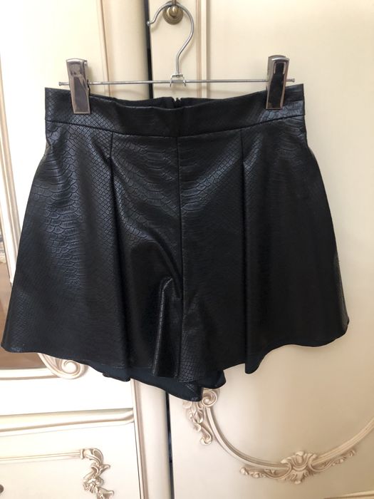 Кожанные шорты