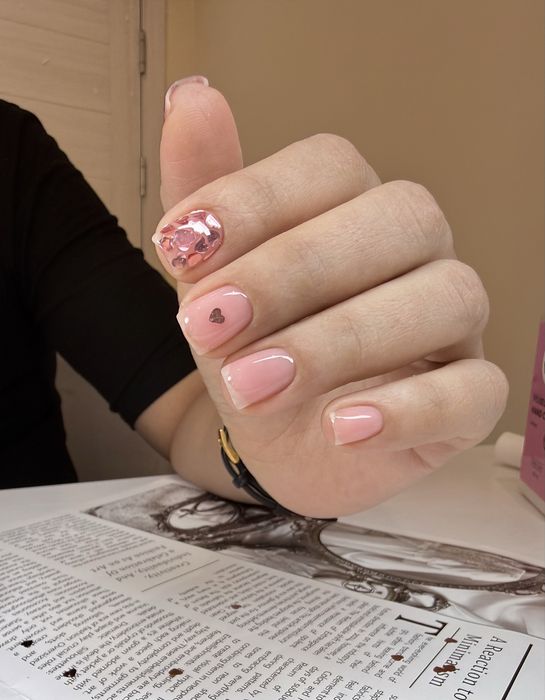 Маникюр , педикюр шиллак, наращивание, аппаратный маникюр