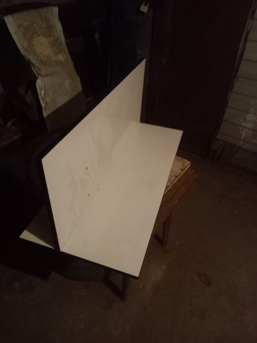 Продам полки навесные. Г.Петропавловск