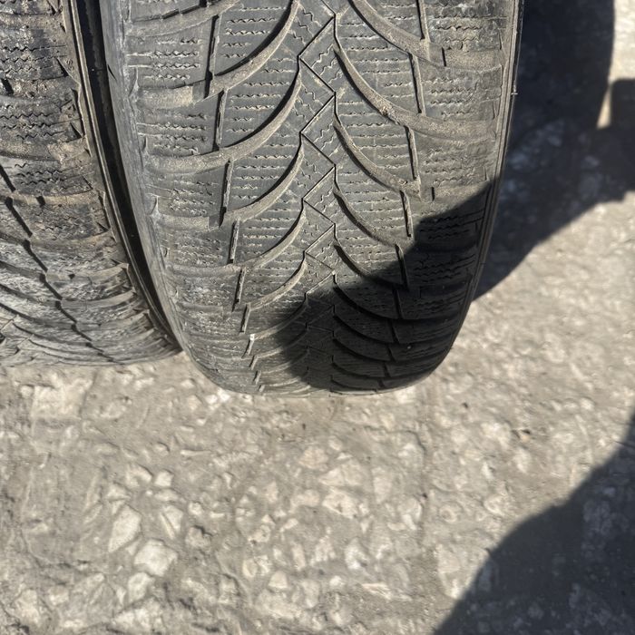 2 броя зимни гуми Nexen 195/55 R16 Dot 2319 ном 908