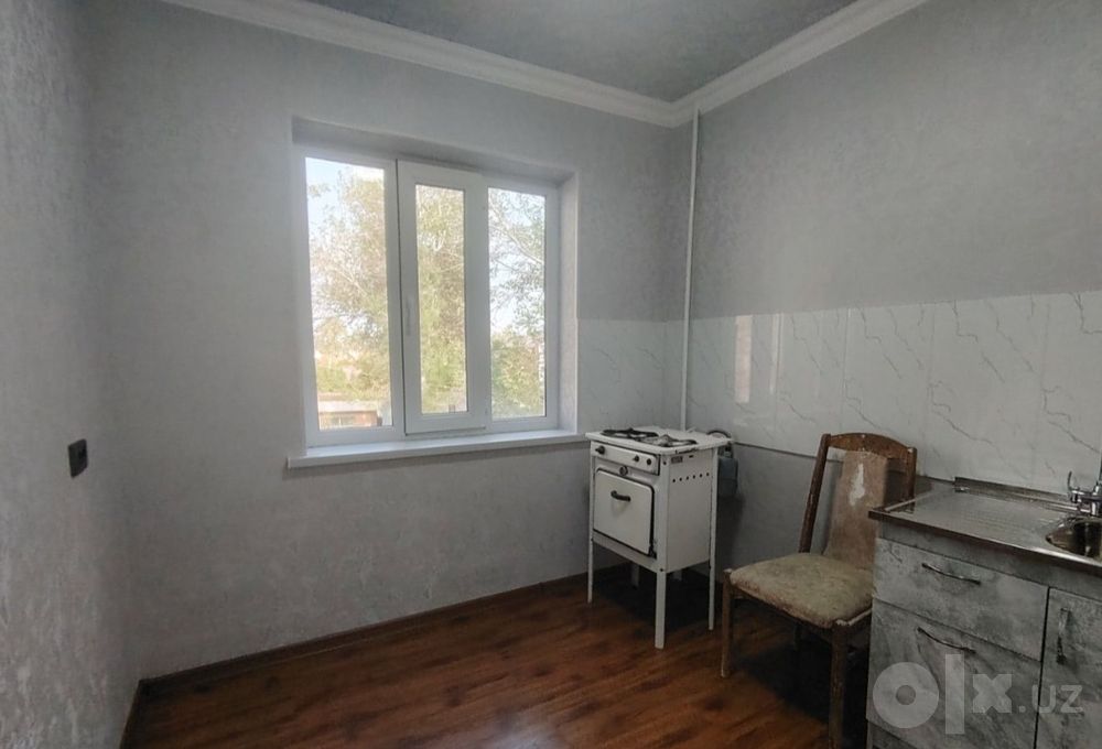 1 Xonali kvartira sotiladi