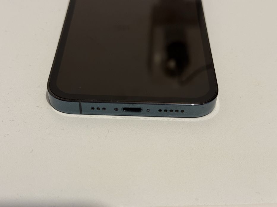 Iphone 12 pro + apple watch 3