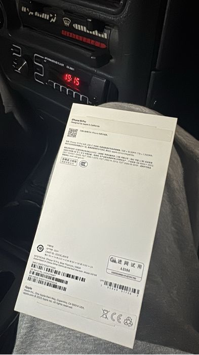 Продам iPhone срочно