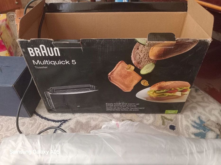 Toaster sotiladi yengi ishlatilmagan Braun marka qiziqanla aloqaga .