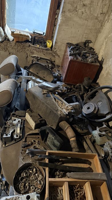 Запчасть мерседес 124