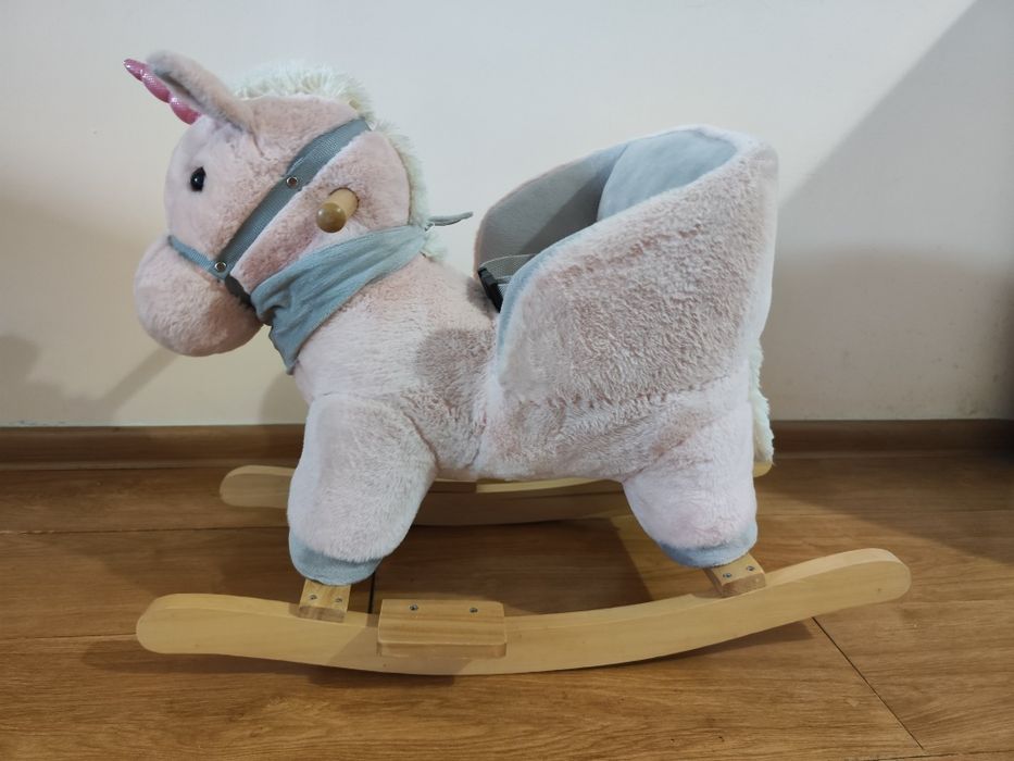 Moni Музикално конче люлка Еднорог