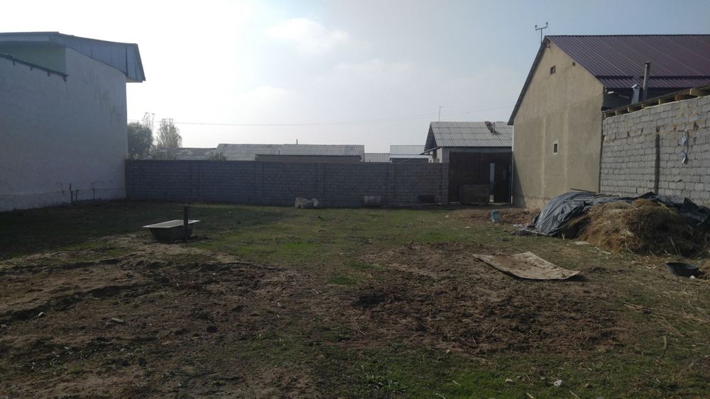 Срочно. Продажа участка 6 соток (20х30)м, возможно продажа частями