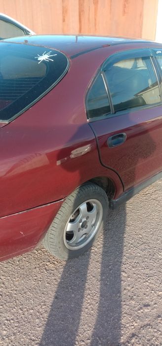 Продам Митсубиси Каризма