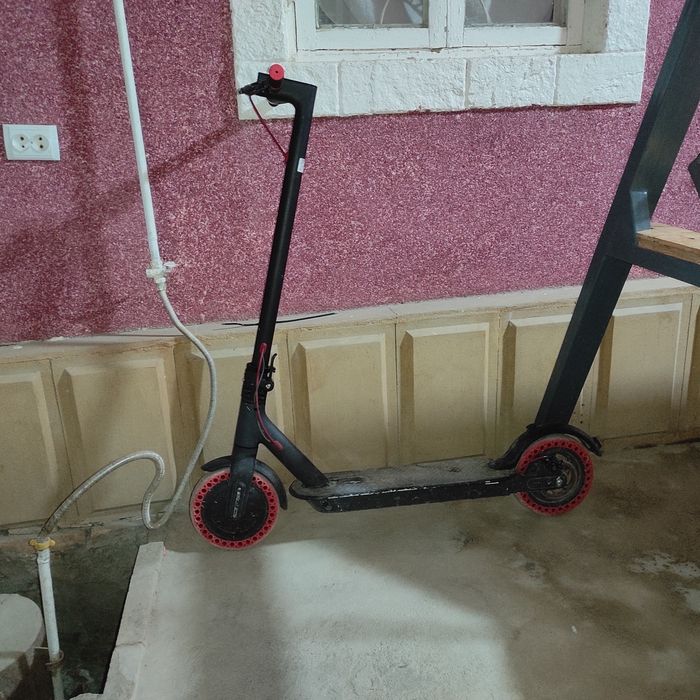 Samokat elektro Mi Scooter 2