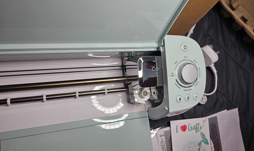 Cricut Explore Air™ 2 - Folosit o singură dată, accesorii sigilate