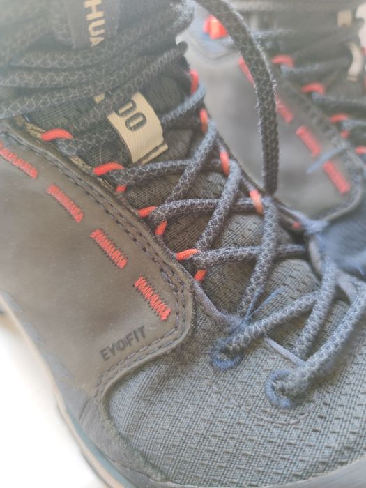 Горные трекинковые ботинки