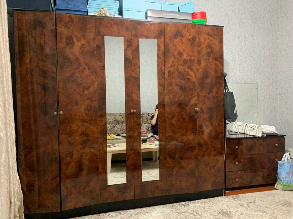 Продаётся б/у гарнитур без кровати .