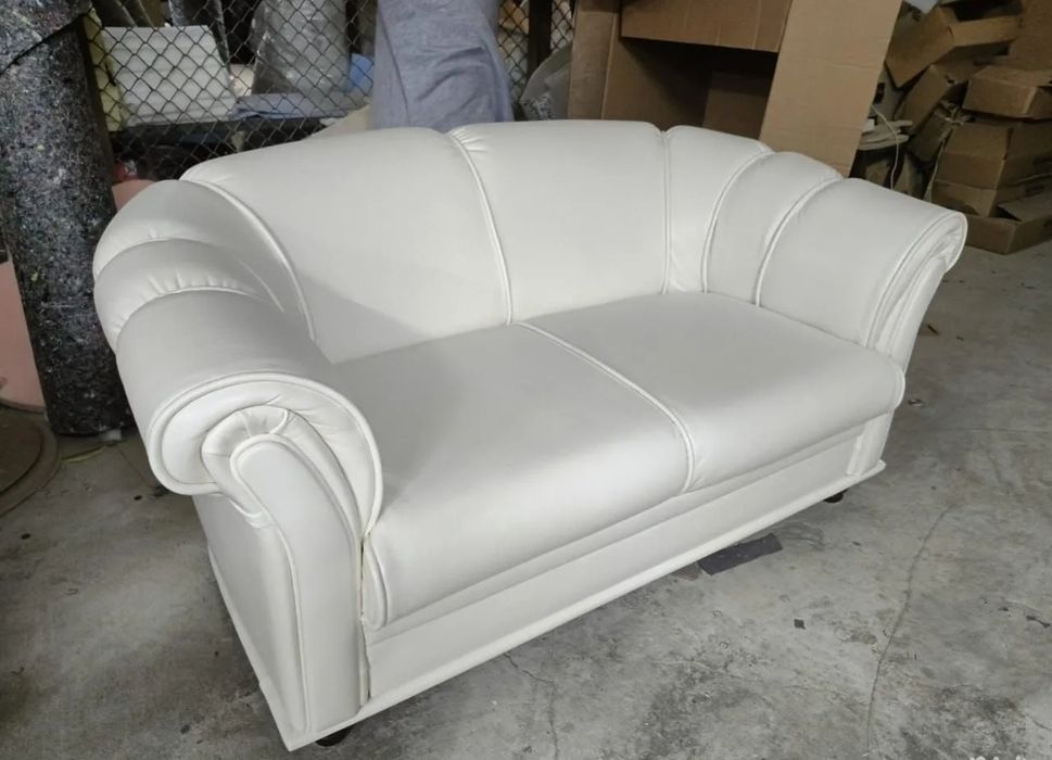 Реставрация мягкой мебели Перетяжка мебели