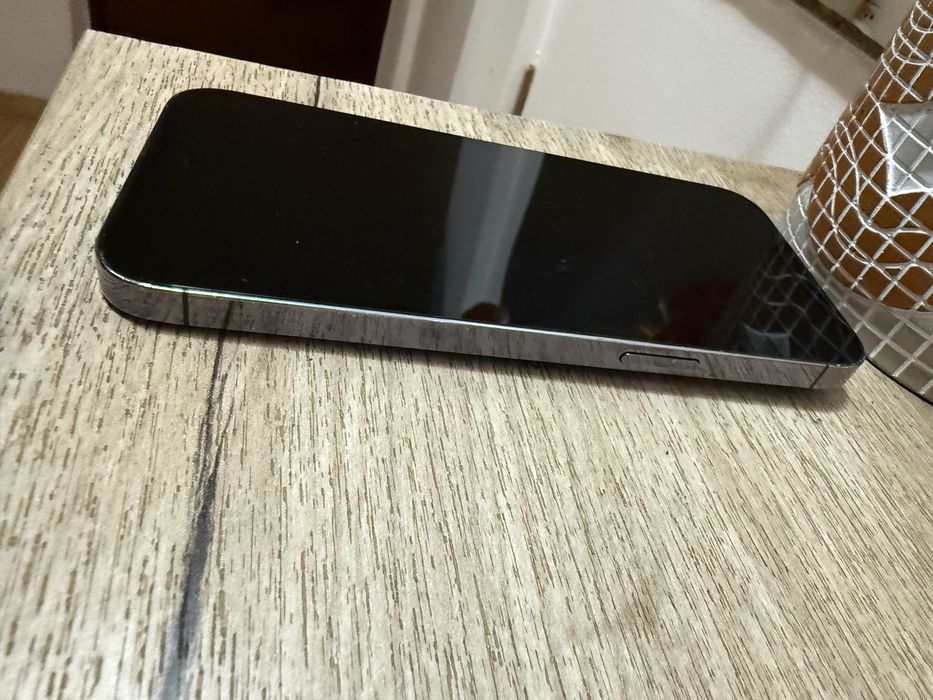 iPhone 14 Pro Max – pentru piese, placă de bază defectă